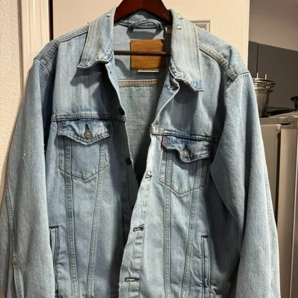Levi’s Oversized Distressed Denim Jacket Blue L - Picture 1 of 3